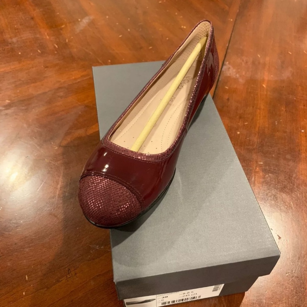 ECCO Women's Touch Ballerina Ballet SZ 8-8.5M New